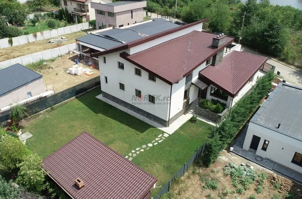 Balotesti vila de lux 8 camere, 450mp utili, la 20 min de Bucuresti