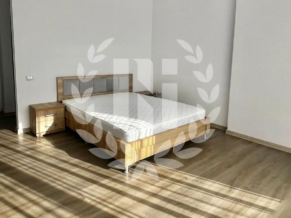 APARTAMENT 3 CAMERE DECOMANDAT 79 MP