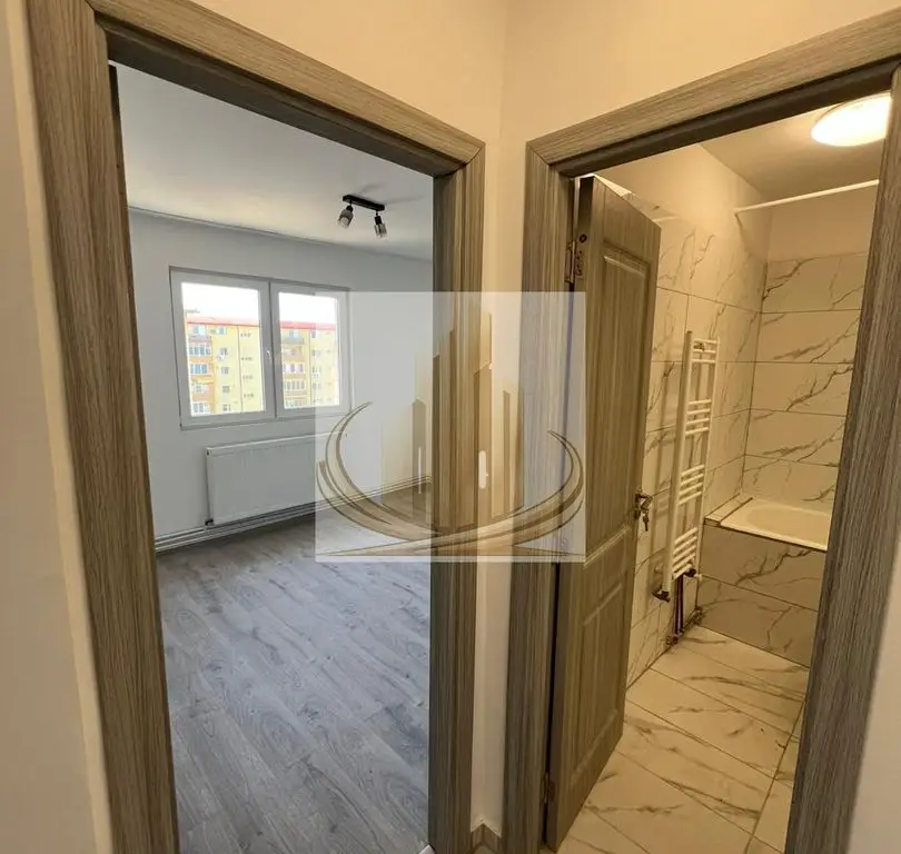 Ap 2 cam| Renovat integral | Etaj Intermediar | Shopping City | Turist