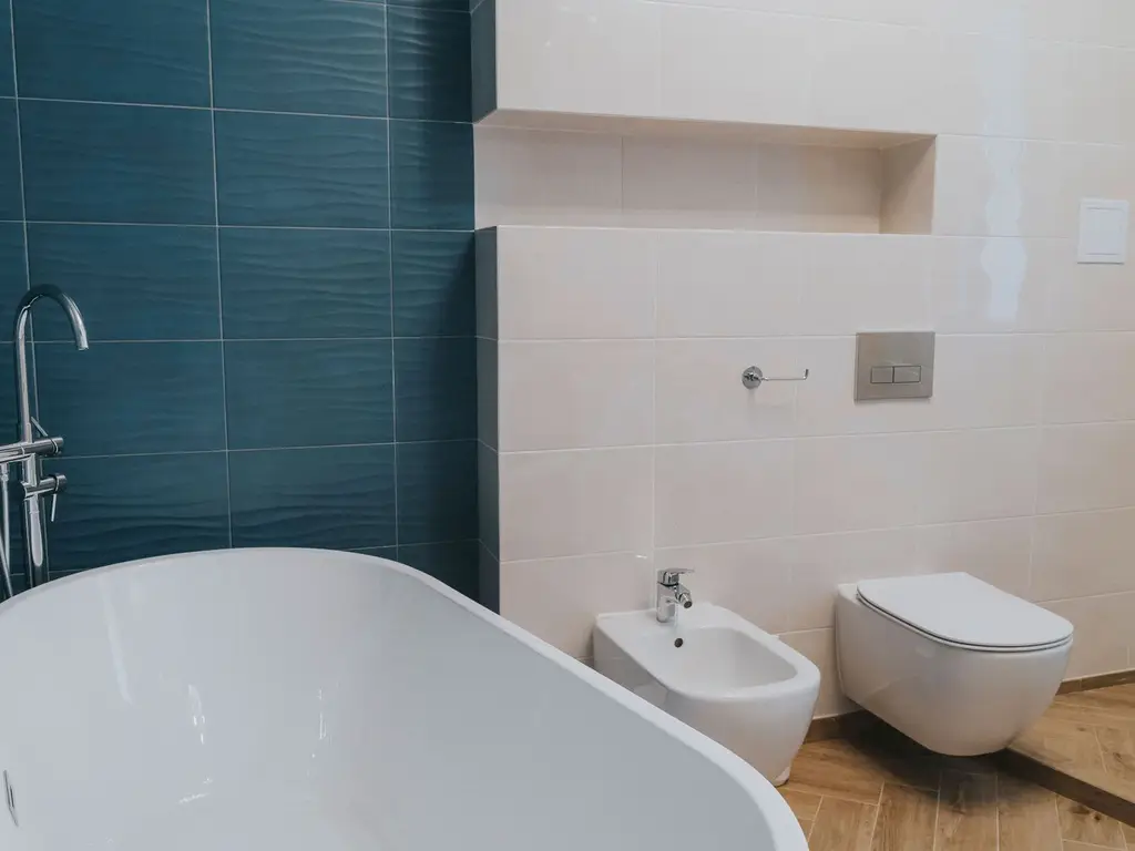 3 camere, ultracentral, Oradea. 239 000 E