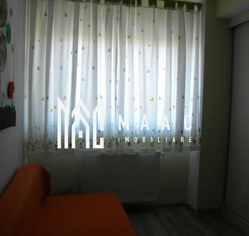 Apartament 4 camere I Decomandat I Loc parcare I Turnisor