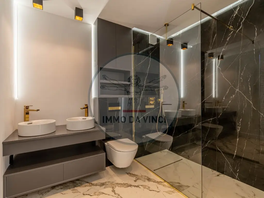 Apartament de Vanzare cu 4 Camere-135 mp și Terasa de 90 mp Marasti