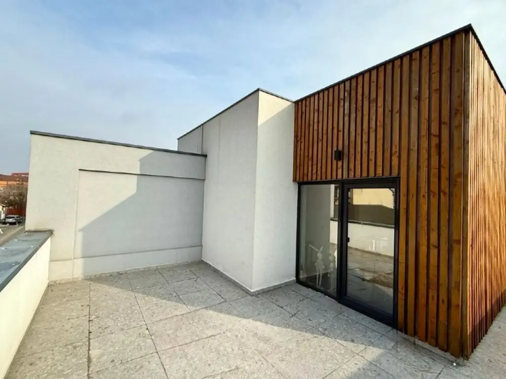 Vânzare duplex luminos 4 camere cu grădină Bucureștii Noi Străulești