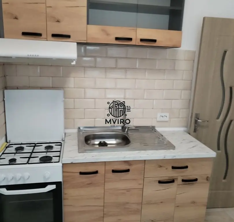 Casă de închiriat 3 camere + grădină, 2 locuri de parcare,
