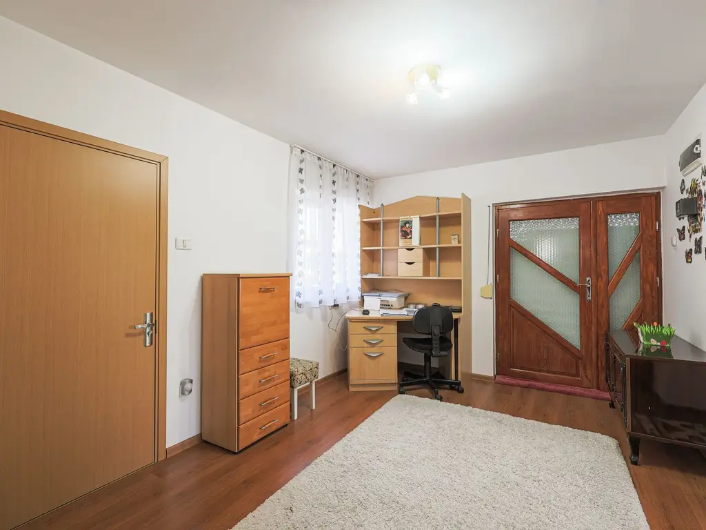 Preț redus! Casă în localitatea Turnu