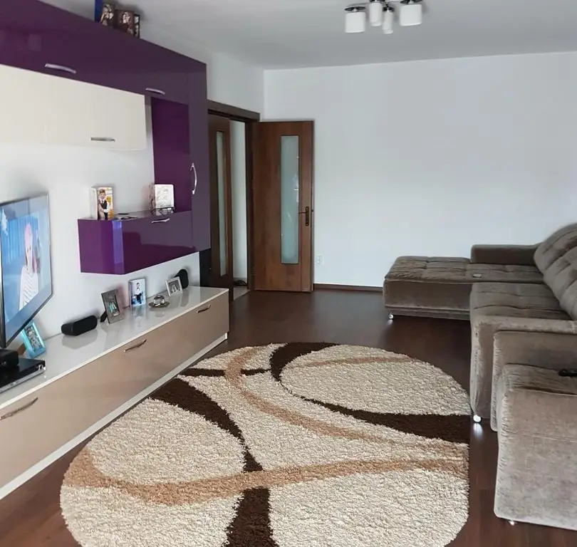 De inchiriat apartament cu 2 camere, bloc Vega, str. Tecuci, 550 euro