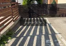 Apartament 3 camere, curte, boxa, parcare, Sub Cetate