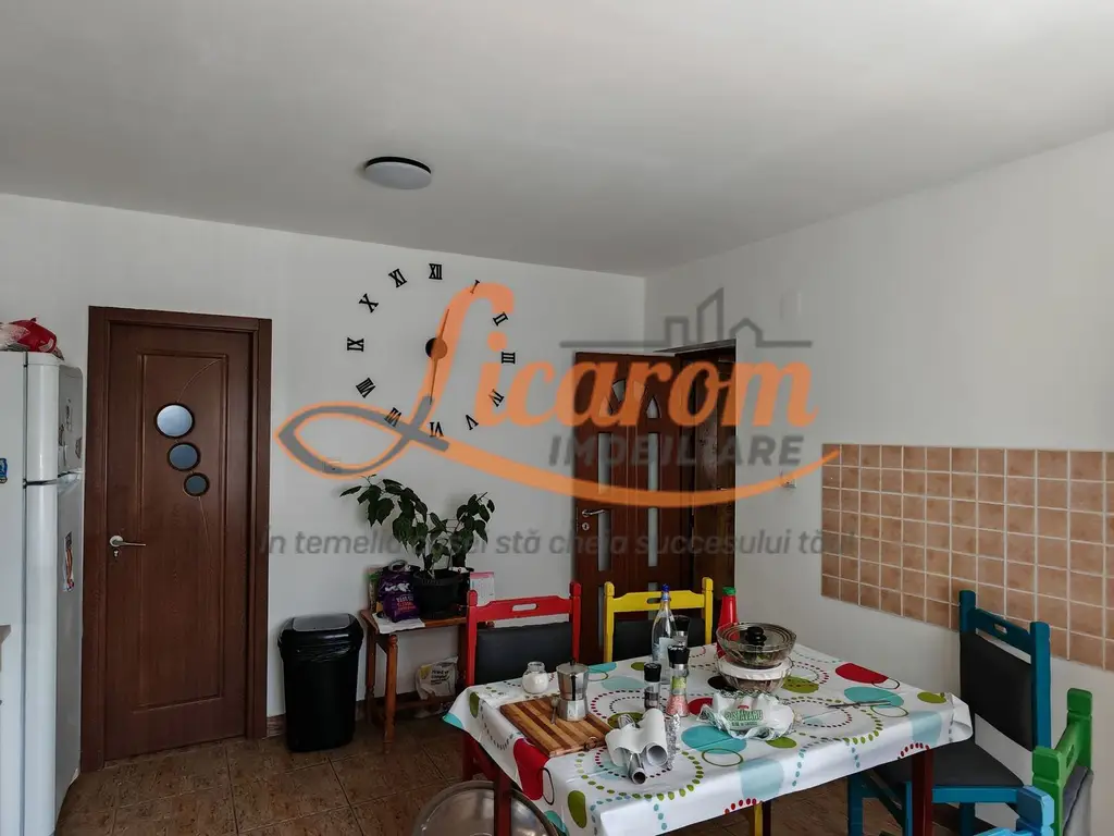 Vila P+E Bartolomeu,4 camere,4 bai,curte,garaj.