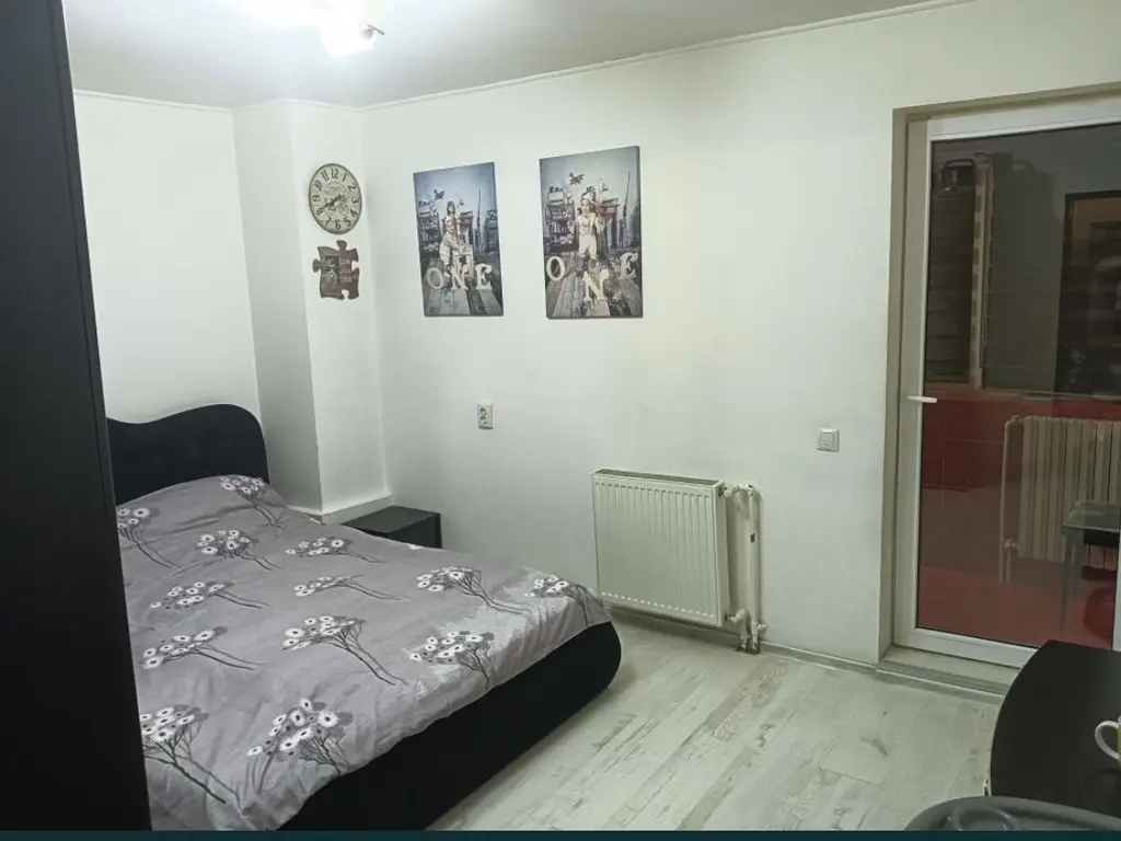 Vand apartament 2 camere decomandat
