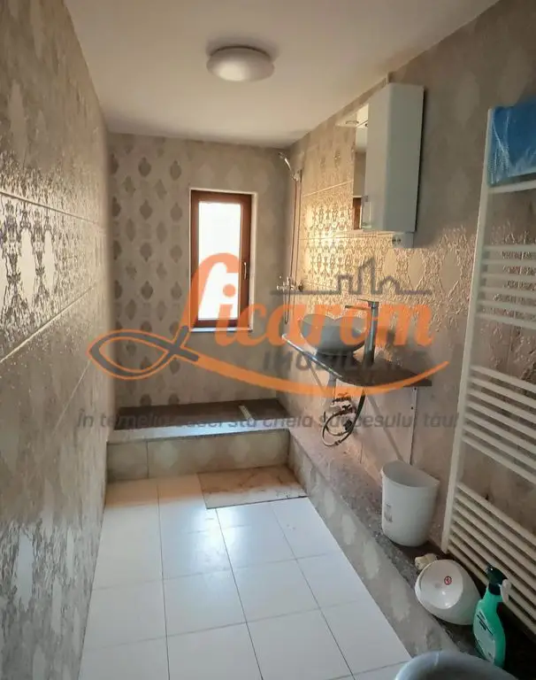 Vila 10 camere,pretabil compartimentare in 2 unitati separate,ASTRA.