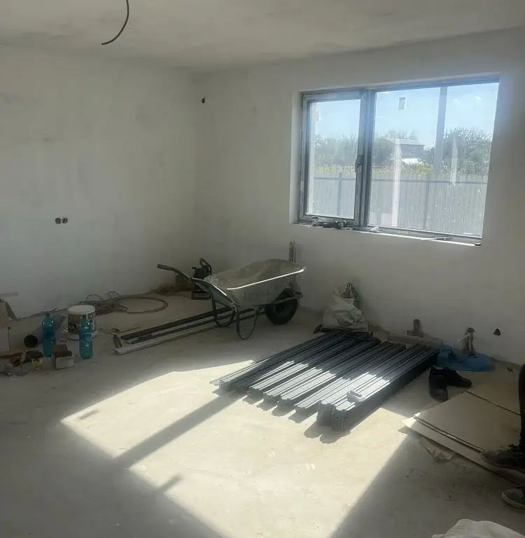 Casă domnesti 4 camere 2 băi