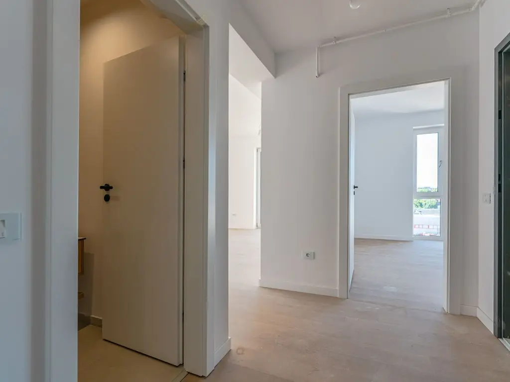 Apartament 2.5 Camere Sala Polivalentă | 59 mp Util + 18 mp Balcon