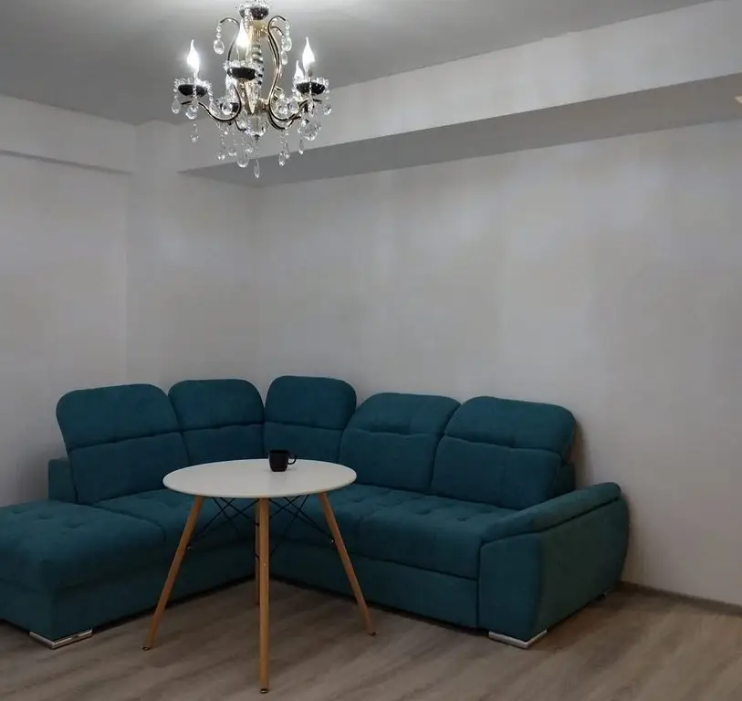 De inchiriat apartament cu 2 camere bloc nou, etaj 2, 550 euro