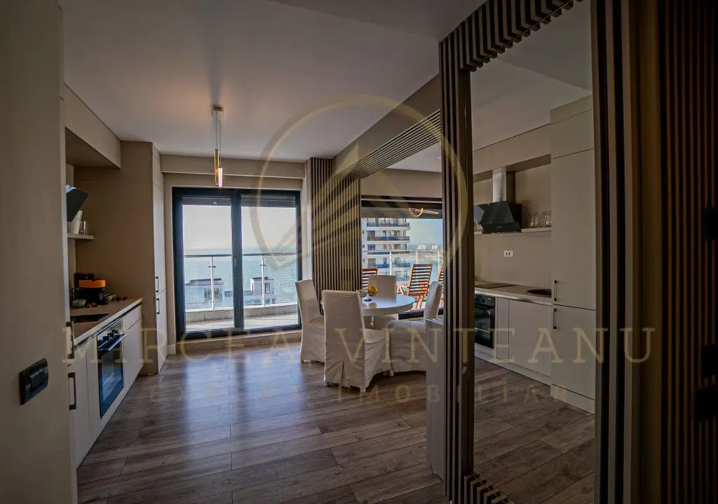 Apartament de 3 Camere și Terasă Panoramică în Complex Casa del Mar