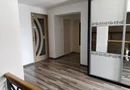 Persoană fizică vănd casă cu etaj strada.Moara de Vănt