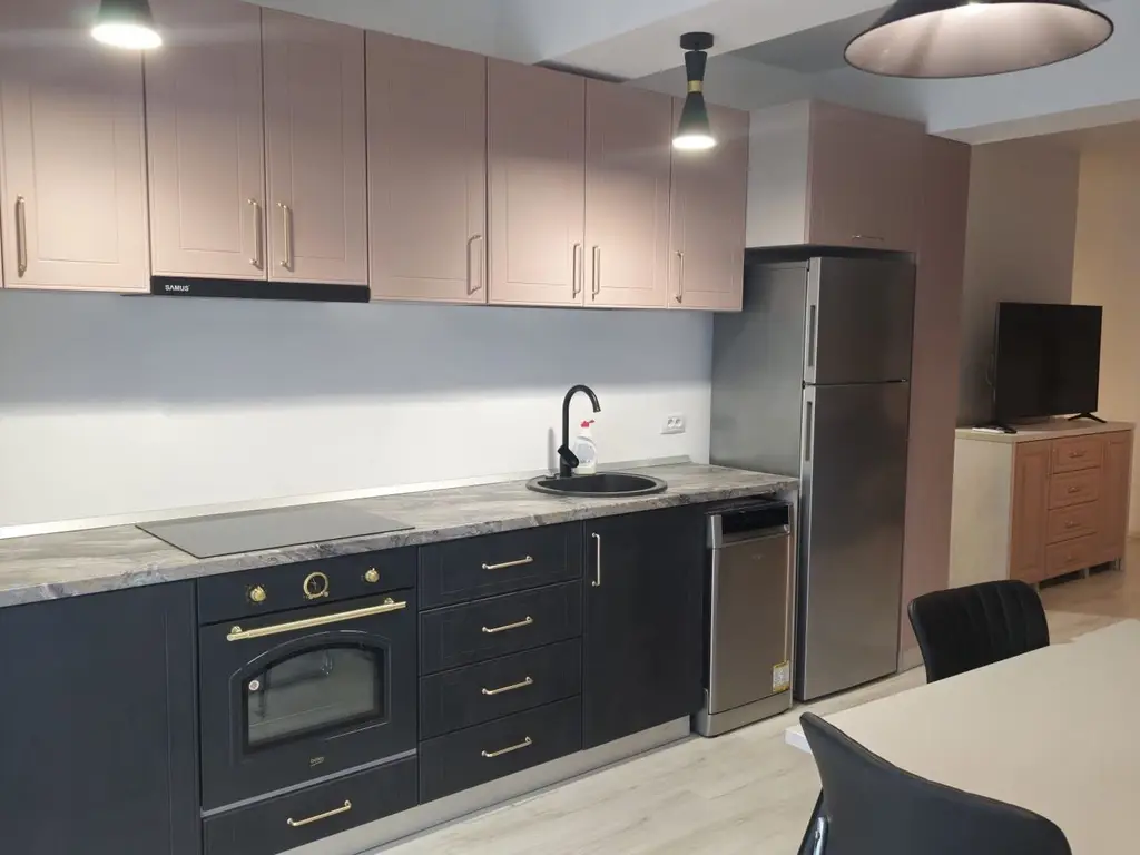 Apartament 2 camere Central Park, etaj 1, 560 euro