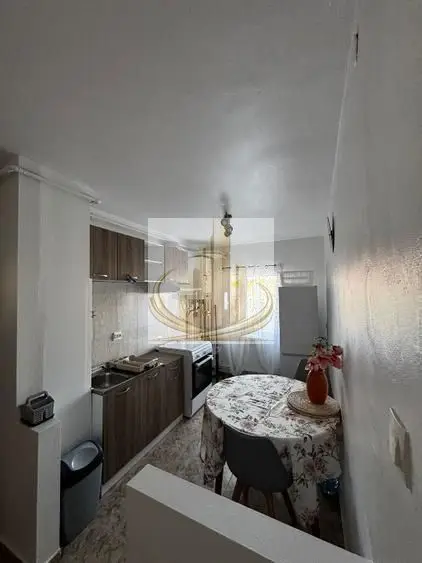 Apartament 2 camere 54 mp, bloc anvelopat, zonă centrală