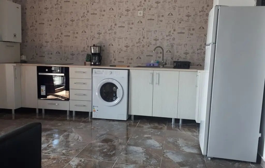 Vind 2 apartamente mamaia nord