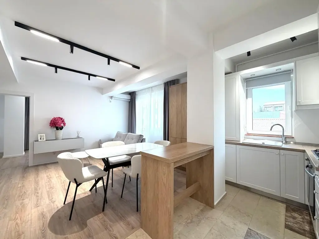 Stylish 3-Room Apartment for Rent in Iancu Nicolae