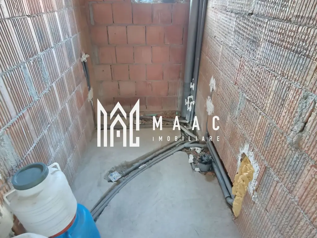 Casă individuală I 120mpu I 5 camere I Curte 300mp I Cristian