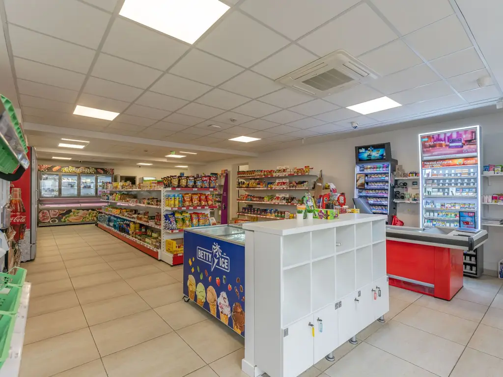 Spatiu comercial de vanzare cartier Tractorul (zona noua)