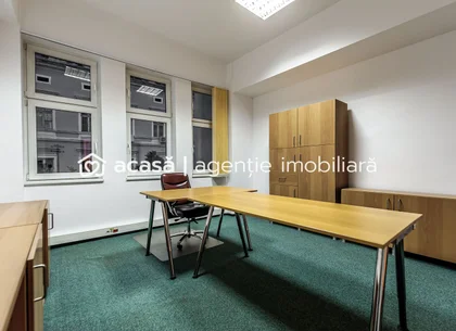 Birouri ultracentrale cu pază permanentă