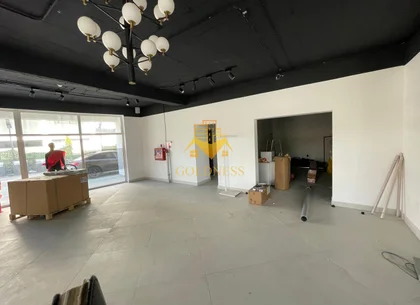 Spatiu comercial, Cartier Dambul Rotund, Lombului, Corneliu Coposu.