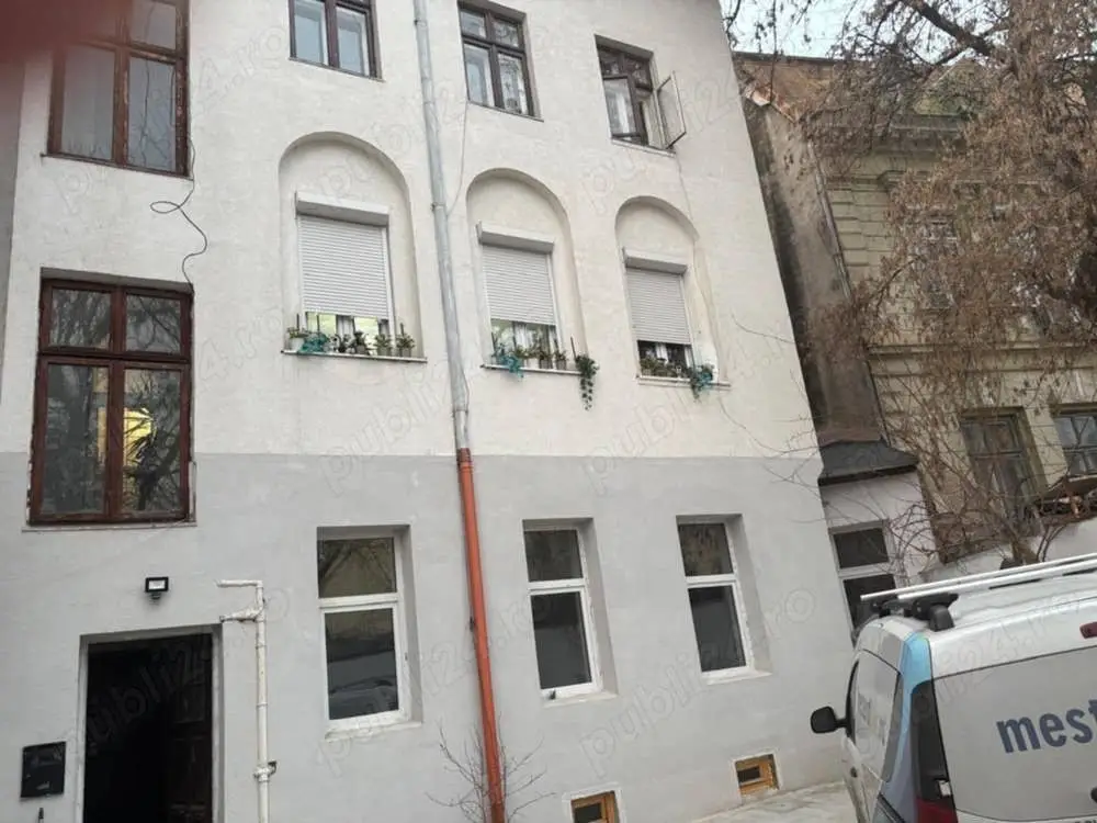 BRASADAS închiriază ap 2 cam etaj 1/2 in vila pe Victoriei.