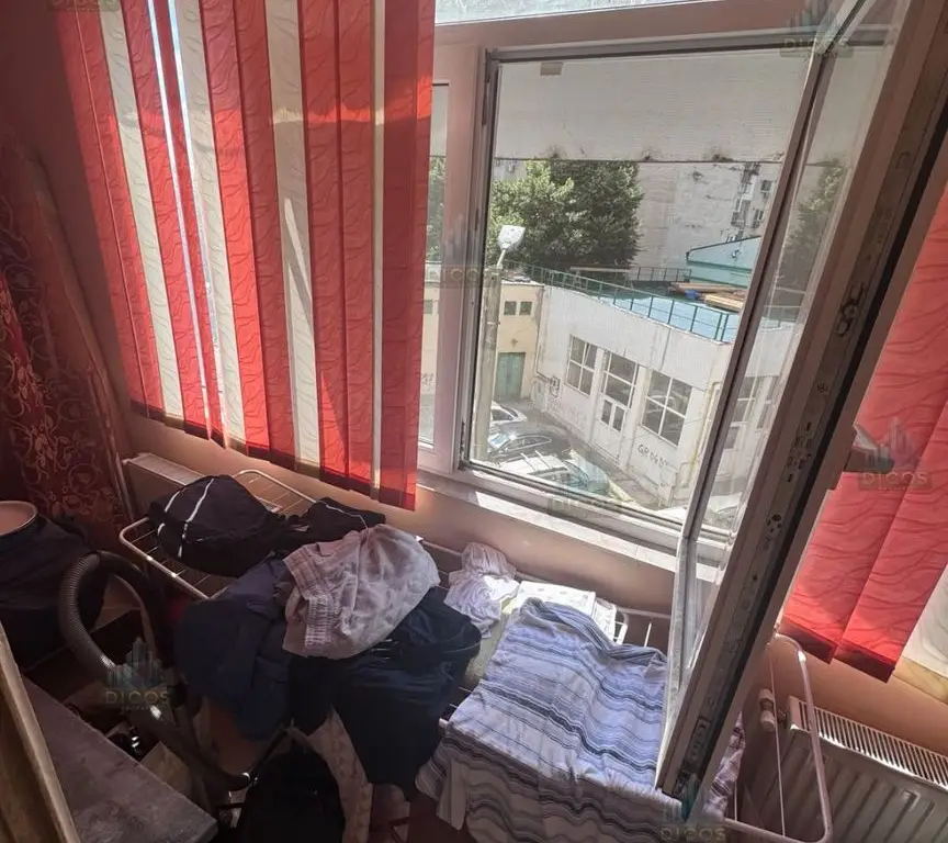 Apartament 3 camere de vânzare – Zona Centrală