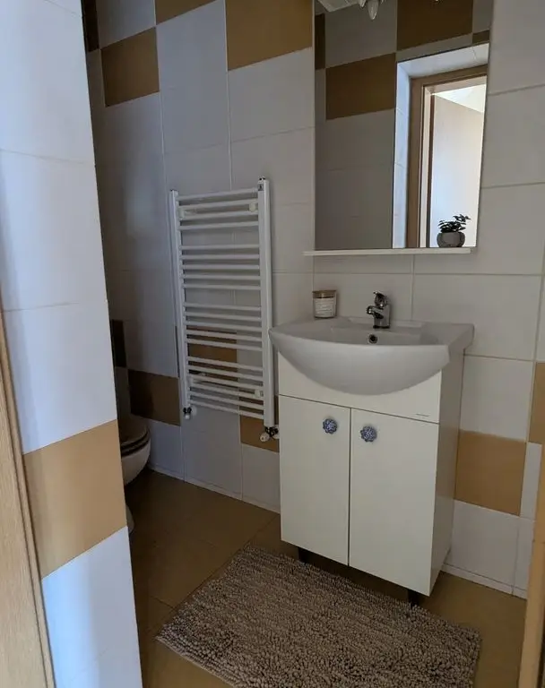 Penthouse, 100 mp utili, 50 mp terase