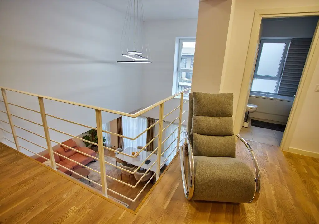 Penthouse duplex luminos, mobilat, 2 locuri parcare+boxa.