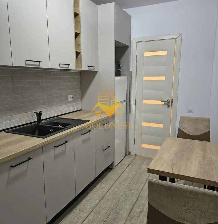2 camere, Buna ziua, Bloc nou, Grand Hotel Italia, Lidl, Trifoiului