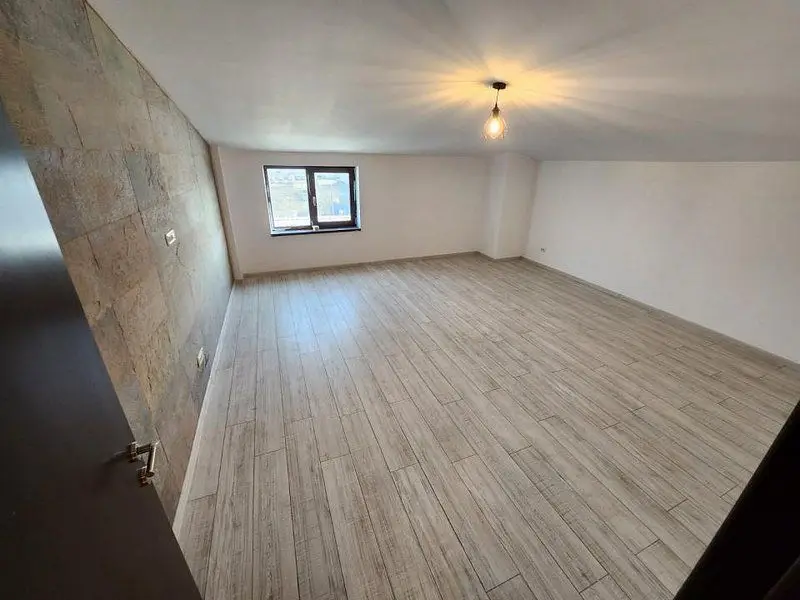 Pantelimon Gara Catelu birouri 200-400 mp