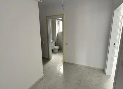 Apartament 56 mp, bloc nou, parcare inclusă, etaj 3, două balcoane, 80.000 euro TVA inclus