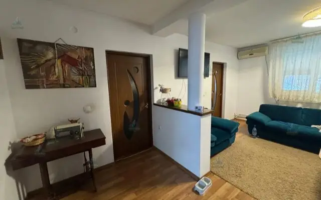 Casă cu mansardă și piscină de vânzare – Pictor Andreescu
