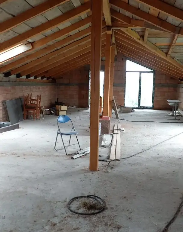 BRASADAS vinde casa individuala zona Odoreului.