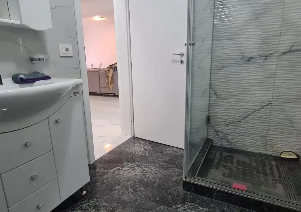 De vanzare apartament cu 2 camere Micro 17, 133.000 euro