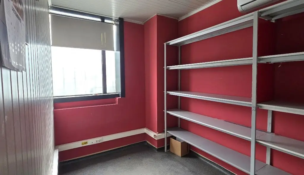 Republica spatiu industrial 200 mp de inchiriat