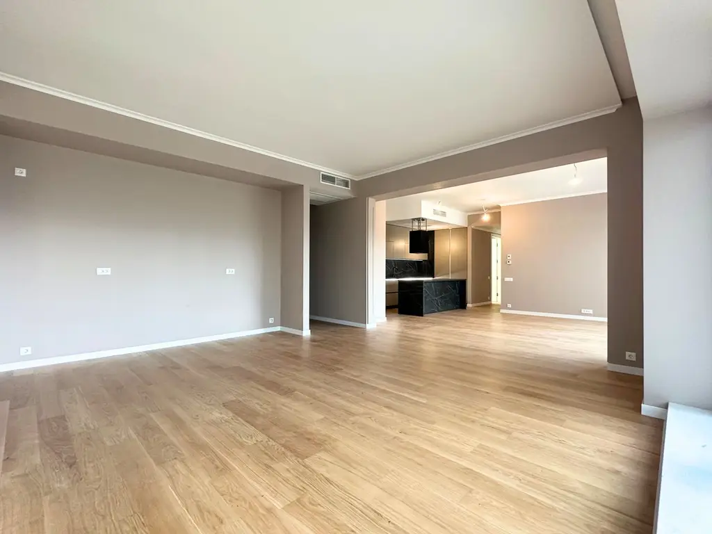 Închiriere apartament 4 camere cu grădină proprie ONE Verdi
