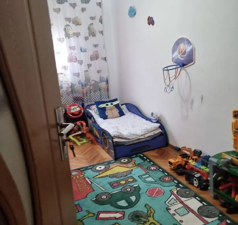 Apartament 3 camere mobilat/utilat