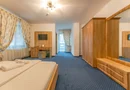 Pensiune Râșnov, 13 camere plus locuință proprietar, zonă Cetate