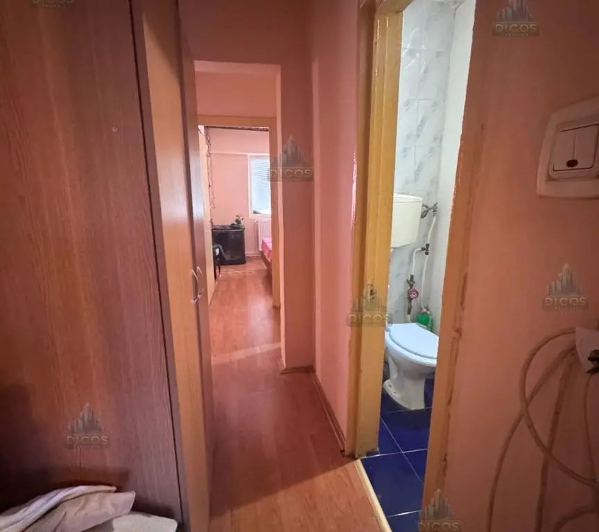 Apartament 3 camere de vânzare – Zona Centrală