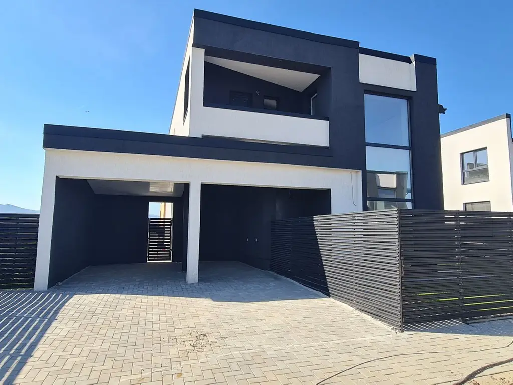 Casa individuala 4 camere 3 bai garaj Cartier Izvor Tarlungeni Brasov