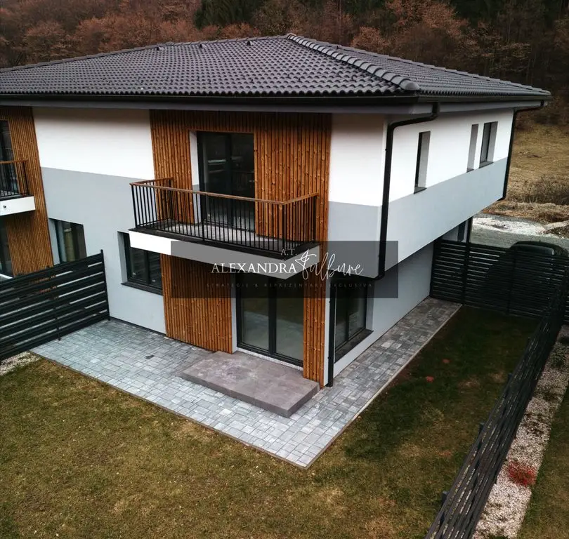 Duplex 4 camere | 120 mp utili | 180 mp curte | P+ET+POD | Floresti