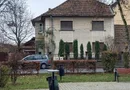 BRASADAS vinde ap 3 cam la casă - parter sau etaj zona 14 Mai.