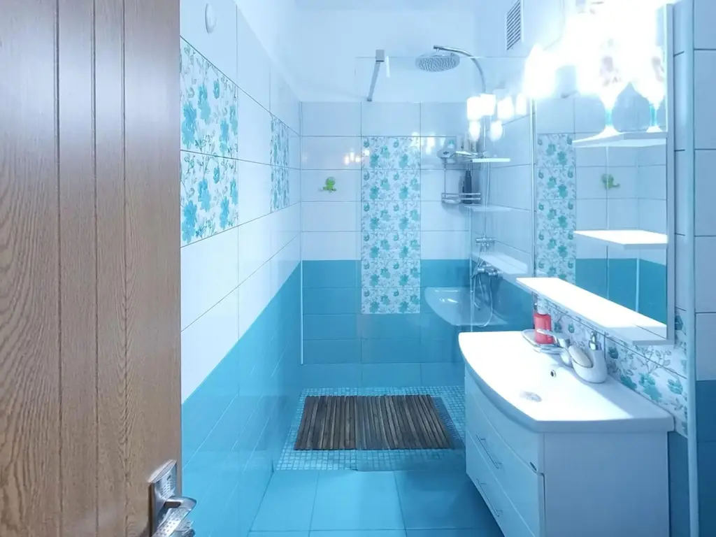 Apartament 4 Camere Ultracentral, Decomandat, Etaj 2