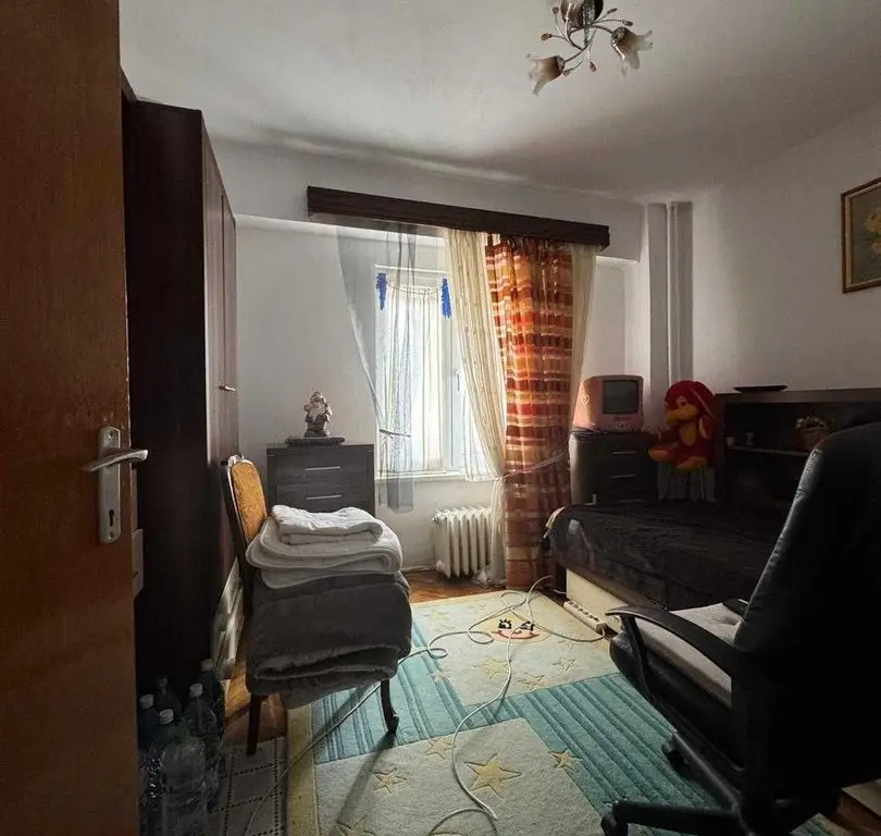 Vand ap cu 3camere Calea Calarasilor