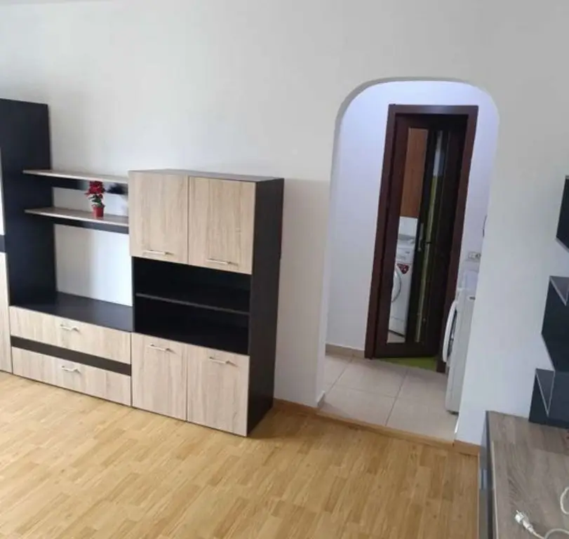 Apartament 2 camere mobilat si utilat zina Energia etaj 4 din 5