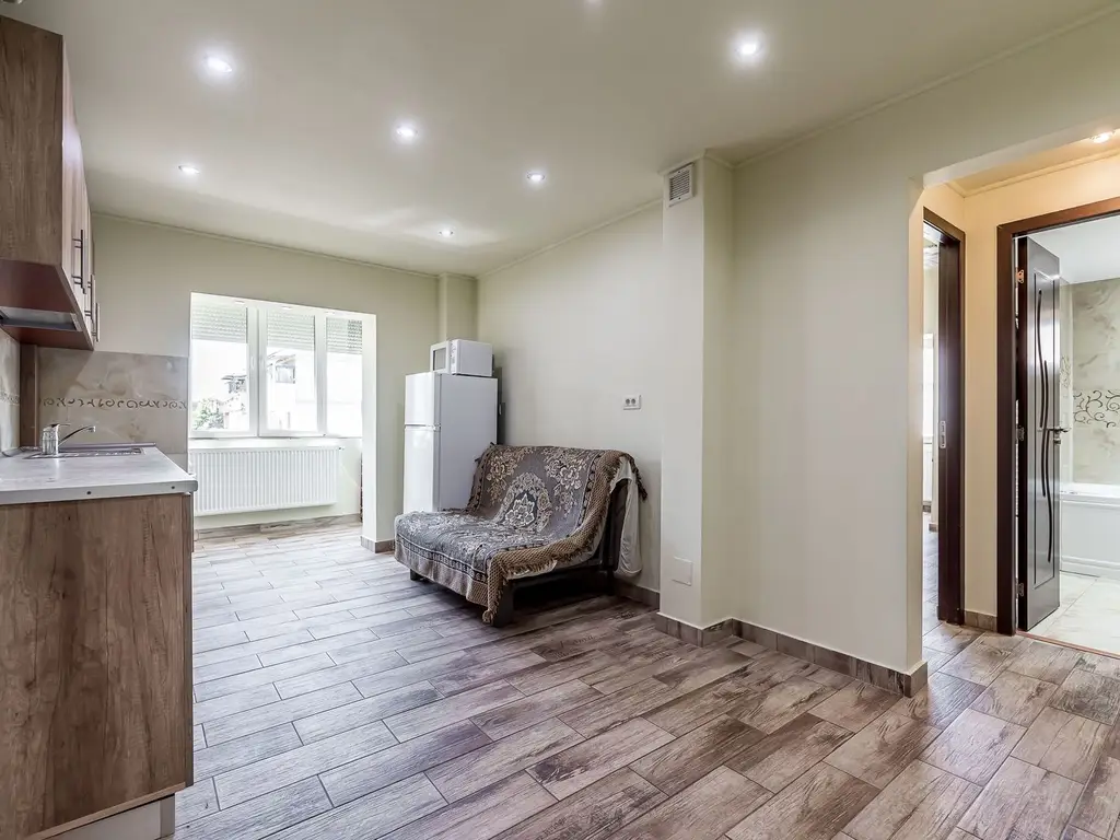 REZERVAT! Ap 2 camere, renovat, 2 balcoane. Cartier Alfa Arad