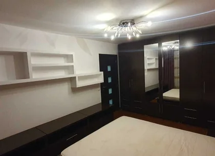 Inchirez apartament 13 septembrie de 2 camere transformat in 3 camere